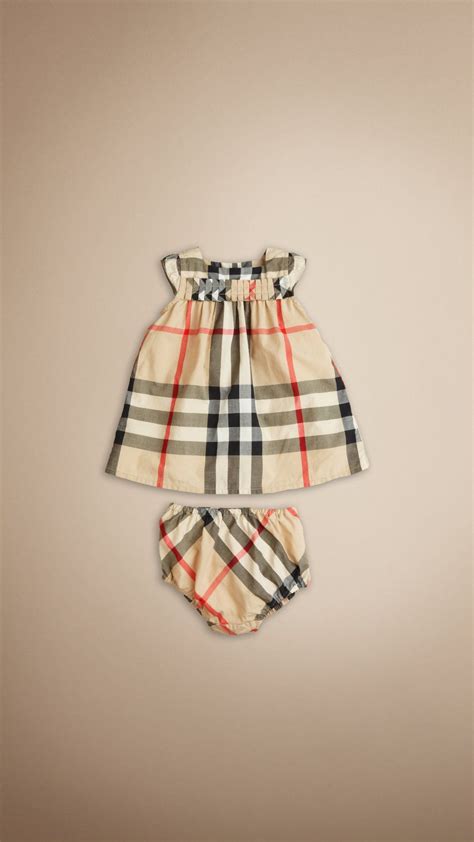 burberry deken baby|Burberry newborn dresses.